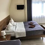 Kasia I Michal לינה וארוחת בוקר שצ'קלארסקה פוראובה